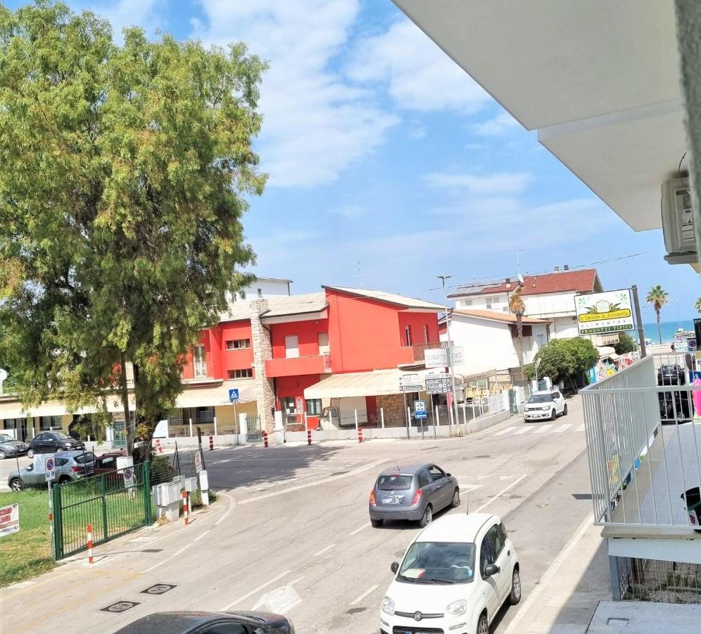 Appartamenti Smeraldo Lido di Fermo Εξωτερικό φωτογραφία