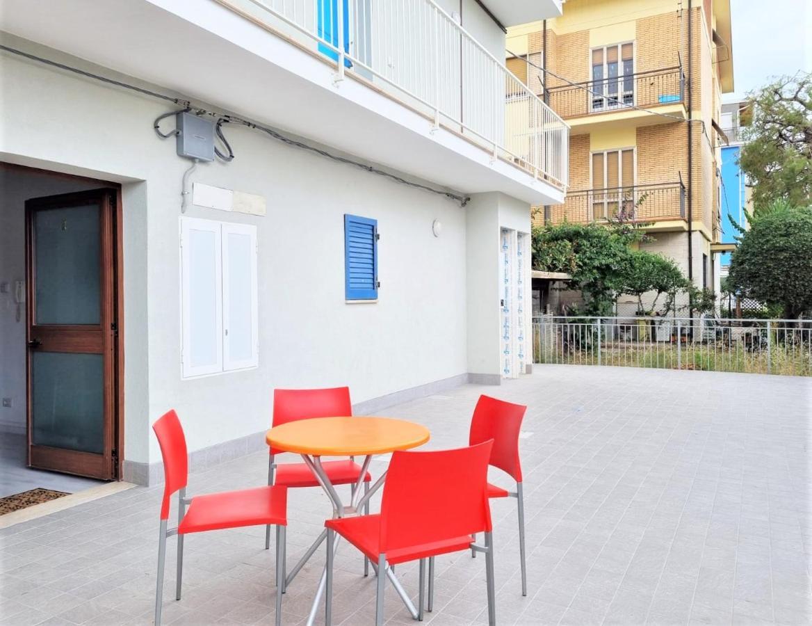 Appartamenti Smeraldo Lido di Fermo Εξωτερικό φωτογραφία